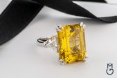 Кольцо из золота с цитрином и бриллиантами